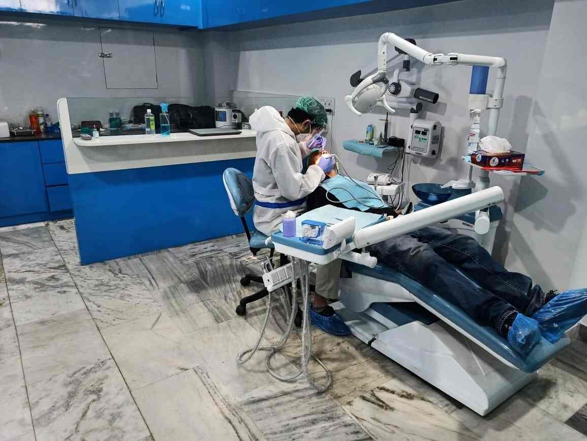 Comprehensive dental services at A&M Dental Station, Mayur Vihar & Sector 70, Noida, covering orthodontics, implants, teeth whitening, and more.